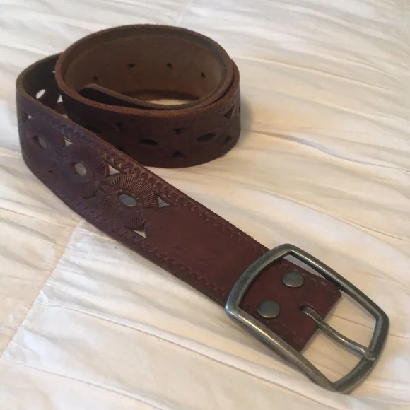 Lucky Brand | Accessories | Lucky Brand Leather Buckled Belt  display picture 1